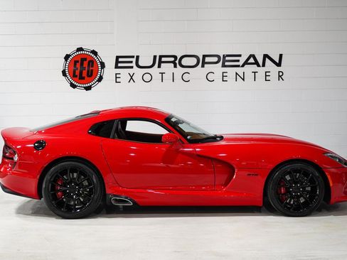 Used 2013 SRT Viper GTS w/ GTS Laguna Interior Pkg image 6