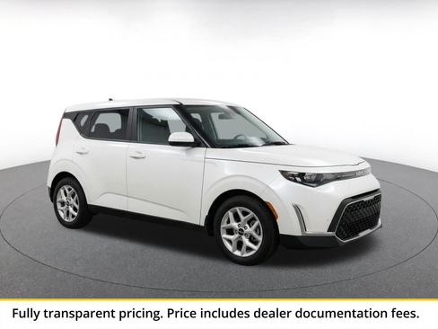 Used 2025 Kia Soul LX w/ LX Technology Package FWD image 1