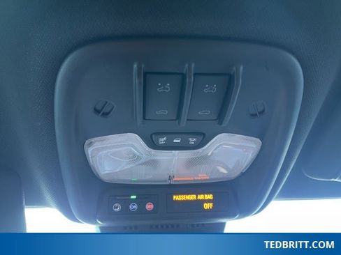 Used 2023 GMC Canyon Denali image 42