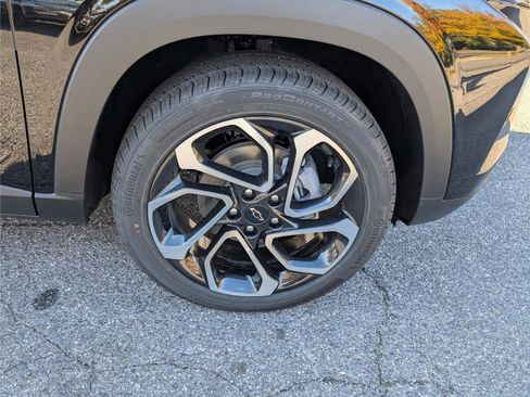 New 2026 Chevrolet Trax RS w/ Driver Confidence Package image 5