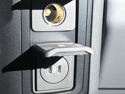 New 2026 Ford F550 4x4 Crew Cab image 33