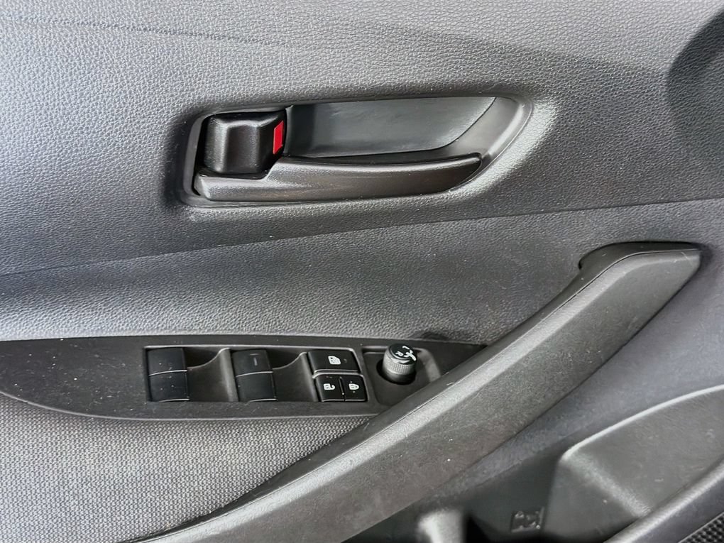 Used 2022 Toyota Corolla LE w/ LE Convenience Package FWD image 21