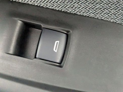 Used 2023 Chevrolet TrailBlazer LT w/ Convenience Package image 27