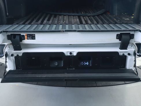 Used 2020 GMC Sierra 1500 AT4 w/ AT4 Premium Package AWD/4WD image 19