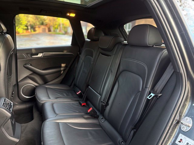 Used 2016 Audi SQ5 Premium Plus w/ Technology Package AWD/4WD image 39