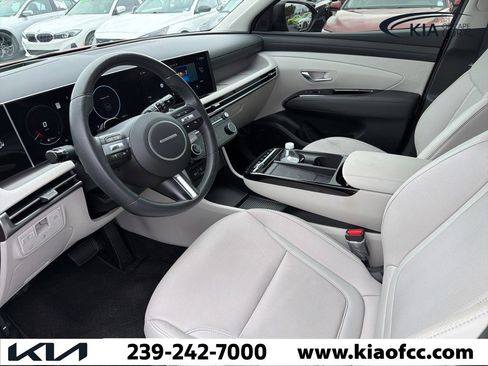 Used 2025 Hyundai Tucson Limited image 3