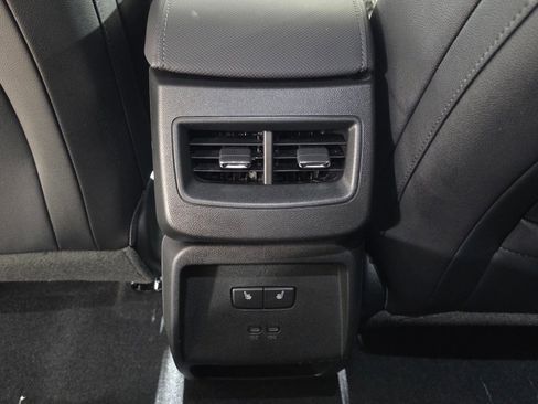 Used 2026 Chevrolet Equinox EV LT w/ Convenience Package II FWD image 16