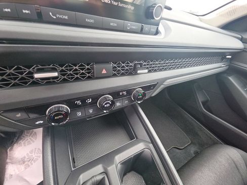 Used 2023 Honda Accord EX image 20