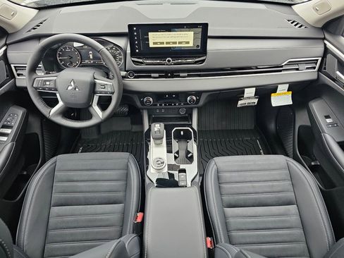New 2026 Mitsubishi Outlander Trail Edition image 15