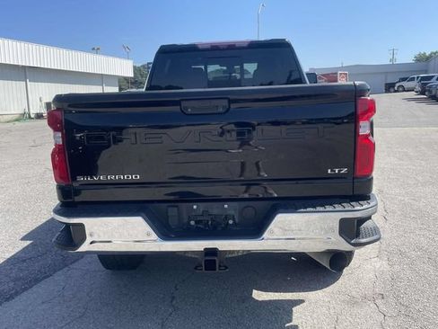 Used 2022 Chevrolet Silverado 2500 LTZ w/ LTZ Premium Package AWD/4WD image 5