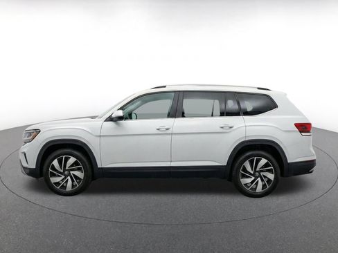 Used 2026 Volkswagen Atlas SE FWD image 4