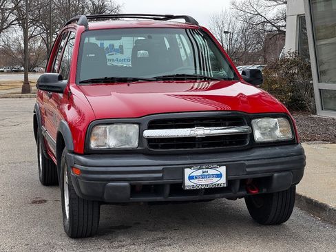 Used 2002 Chevrolet Tracker ZR2 image 2