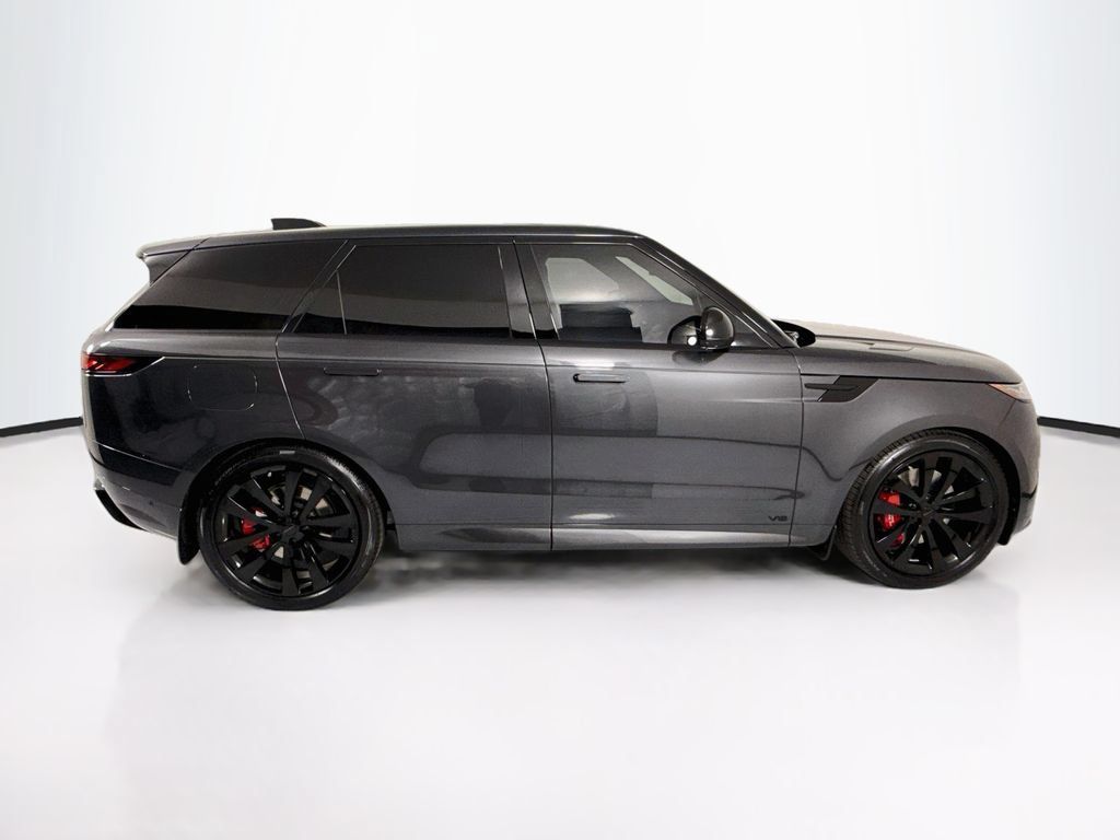 New 2026 Land Rover Range Rover Sport Dynamic SE AWD/4WD image 4