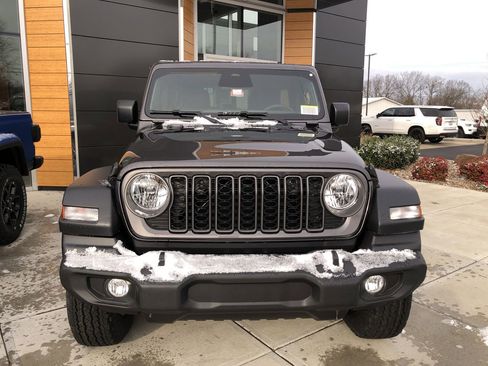 New 2026 Jeep Wrangler Sport S image 8