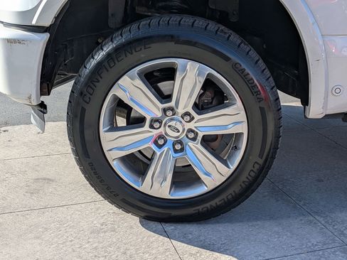 Used 2015 Ford F150 Platinum w/ Equipment Group 701A Luxury image 12