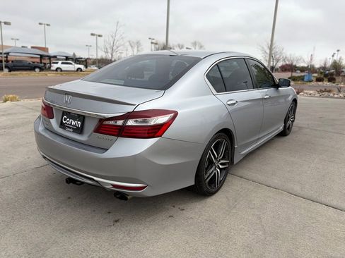 Used 2016 Honda Accord Sport image 8