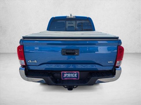 Used 2017 Toyota Tacoma SR5 w/ Tow Package image 7