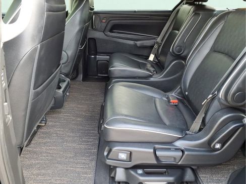 Used 2023 Honda Odyssey Elite image 16