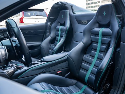 Certified 2022 Ferrari 812 GTS image 19