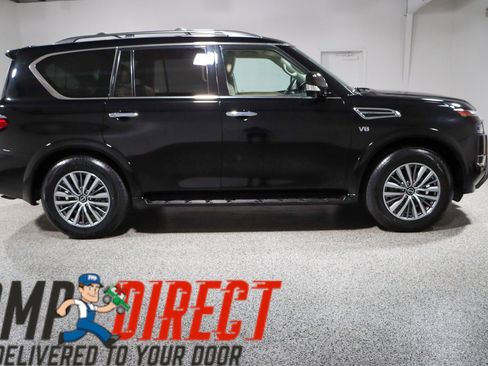 Used 2022 Nissan Armada SL w/ Captain's Chairs Package AWD/4WD image 6
