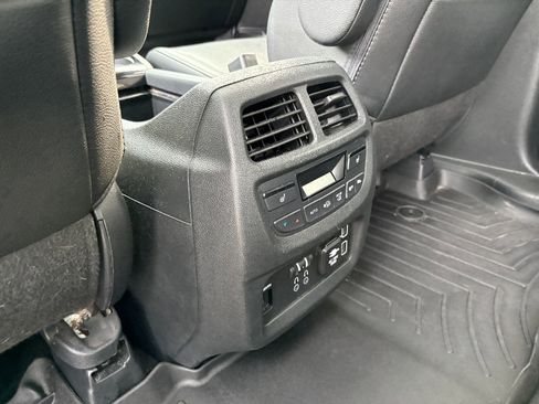 Used 2022 Honda Pilot Elite image 18