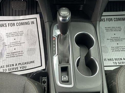 Certified 2019 Chevrolet Equinox LT image 33