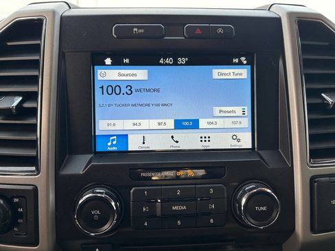 Used 2017 Ford F150 Lariat image 17