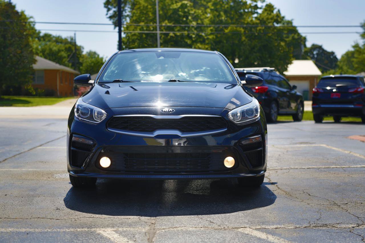 Used 2020 Kia Forte LXS FWD image 2