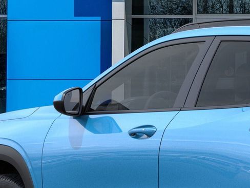 New 2025 Chevrolet Trax LT w/ Driver Confidence Package image 36