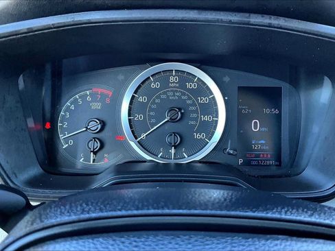 Used 2022 Toyota Corolla LE FWD image 22