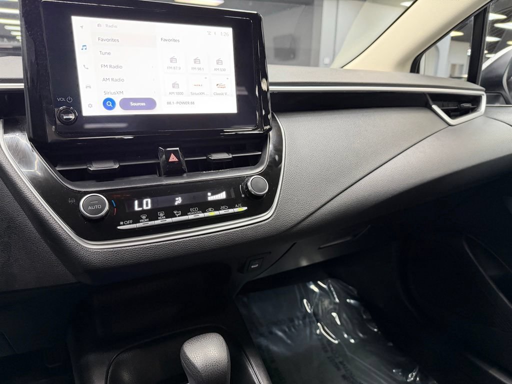 Used 2024 Toyota Corolla LE FWD image 25