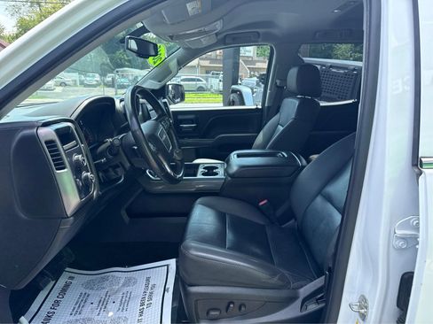 Used 2015 GMC Sierra 1500 SLT w/ All-Terrain Package AWD/4WD image 9