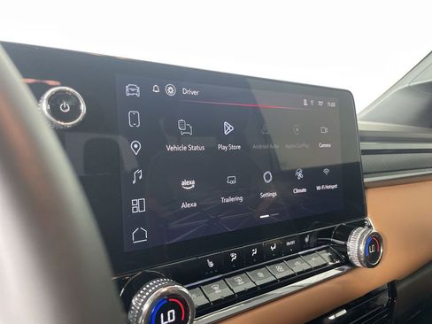 Used 2025 GMC Canyon AT4 image 14