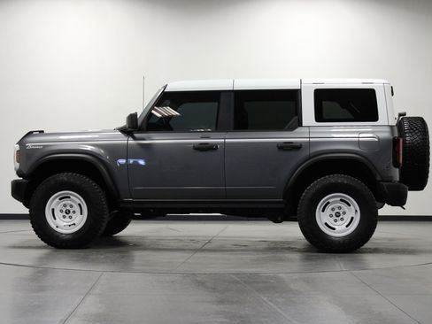 Used 2023 Ford Bronco Heritage Edition image 7
