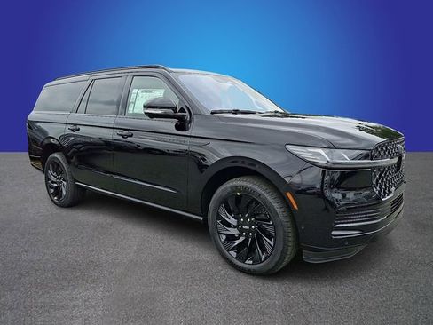 New 2025 Lincoln Navigator L Reserve w/ Jet Appearance Package image 2