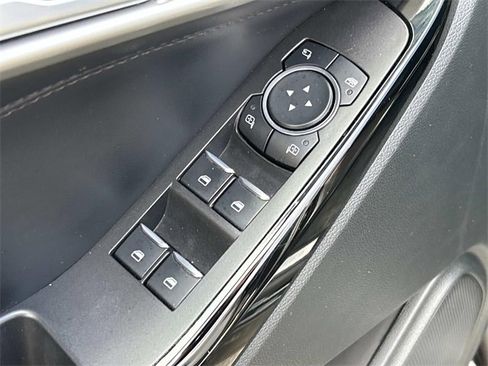 Used 2023 Ford Explorer Platinum w/ Class IV Trailer Tow Package image 32