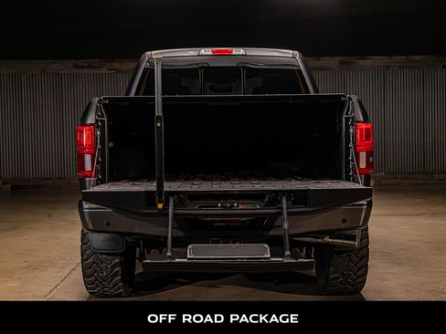 Used 2018 Ford F150 Platinum w/ Equipment Group 701A Luxury AWD/4WD image 8