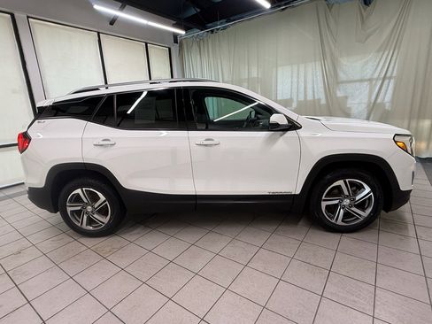 Used 2018 GMC Terrain SLT w/ Preferred Package AWD/4WD image 3