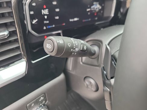 New 2026 GMC Sierra 1500 SLT w/ SLT Premium Package image 30