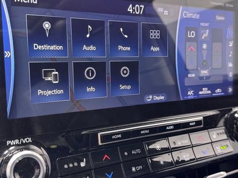 Used 2021 Toyota Highlander Platinum AWD/4WD image 6