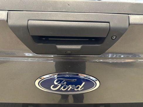 Used 2020 Ford F150 XLT w/ Equipment Group 302A Luxury AWD/4WD image 9