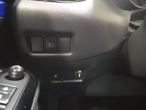 Used 2021 Toyota C-HR XLE image 24