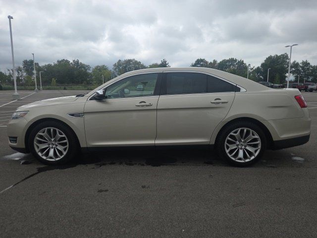 Used 2018 Ford Taurus Limited FWD image 11