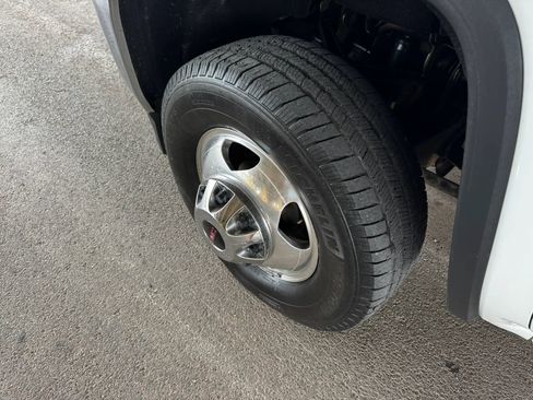 Used 2019 GMC Sierra 3500 SLT w/ Duramax Plus Package image 33