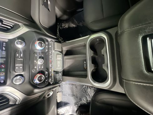 Used 2022 GMC Sierra 1500 SLT w/ SLT Premium Plus Package AWD/4WD image 25