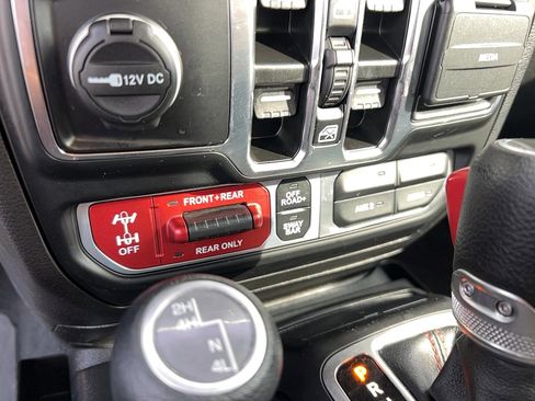 Used 2023 Jeep Gladiator Rubicon w/ Trailer Tow Package image 22