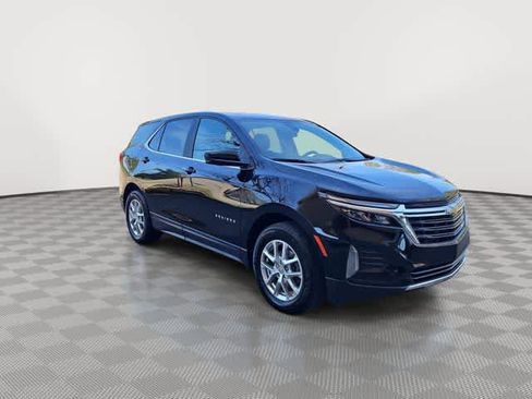 Used 2024 Chevrolet Equinox LT FWD image 3