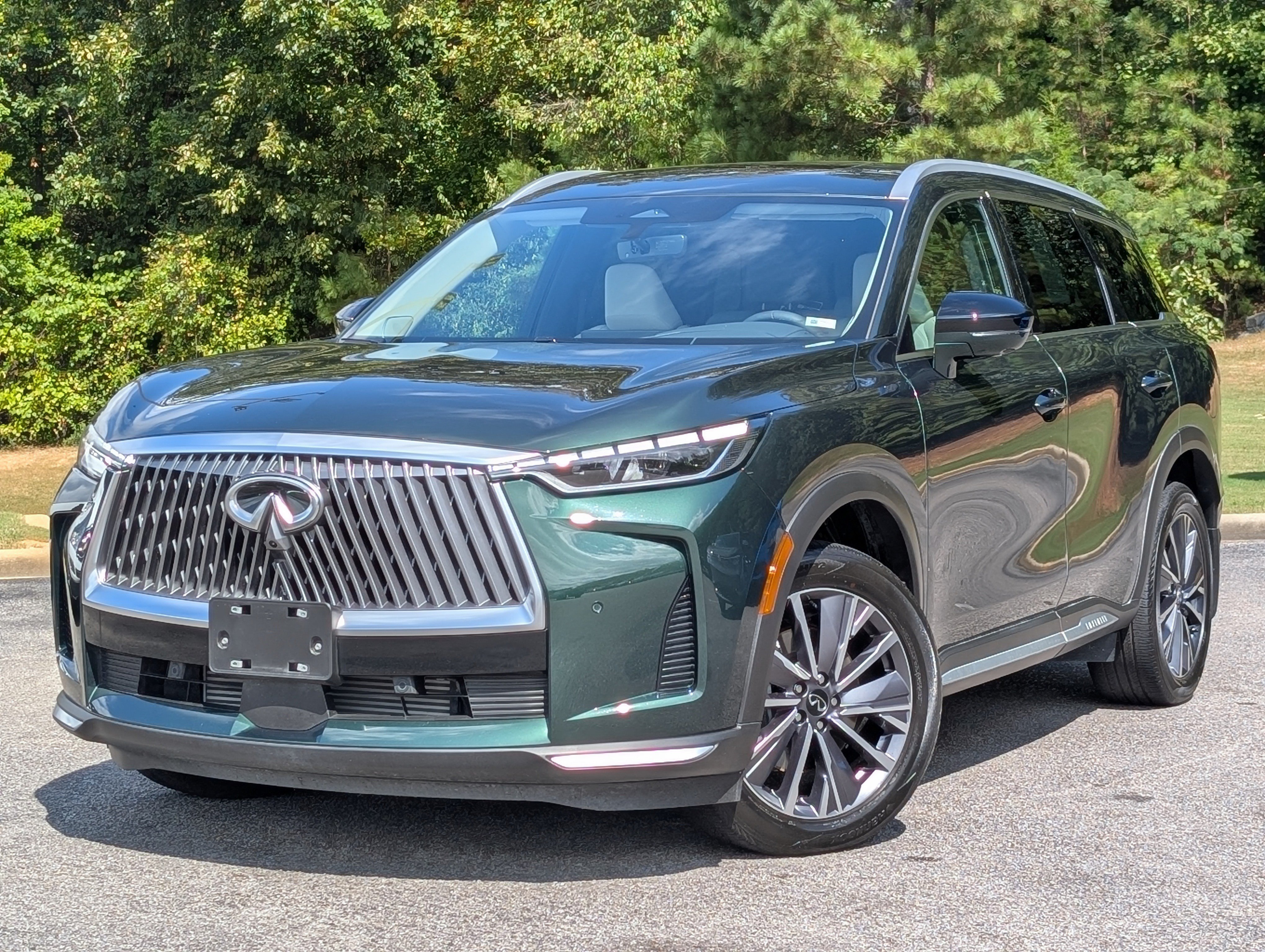 Used 2026 INFINITI QX60 Luxe w/ Cargo Package AWD/4WD image 4