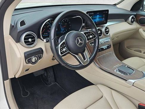 Certified 2022 Mercedes-Benz GLC 300 4MATIC image 8