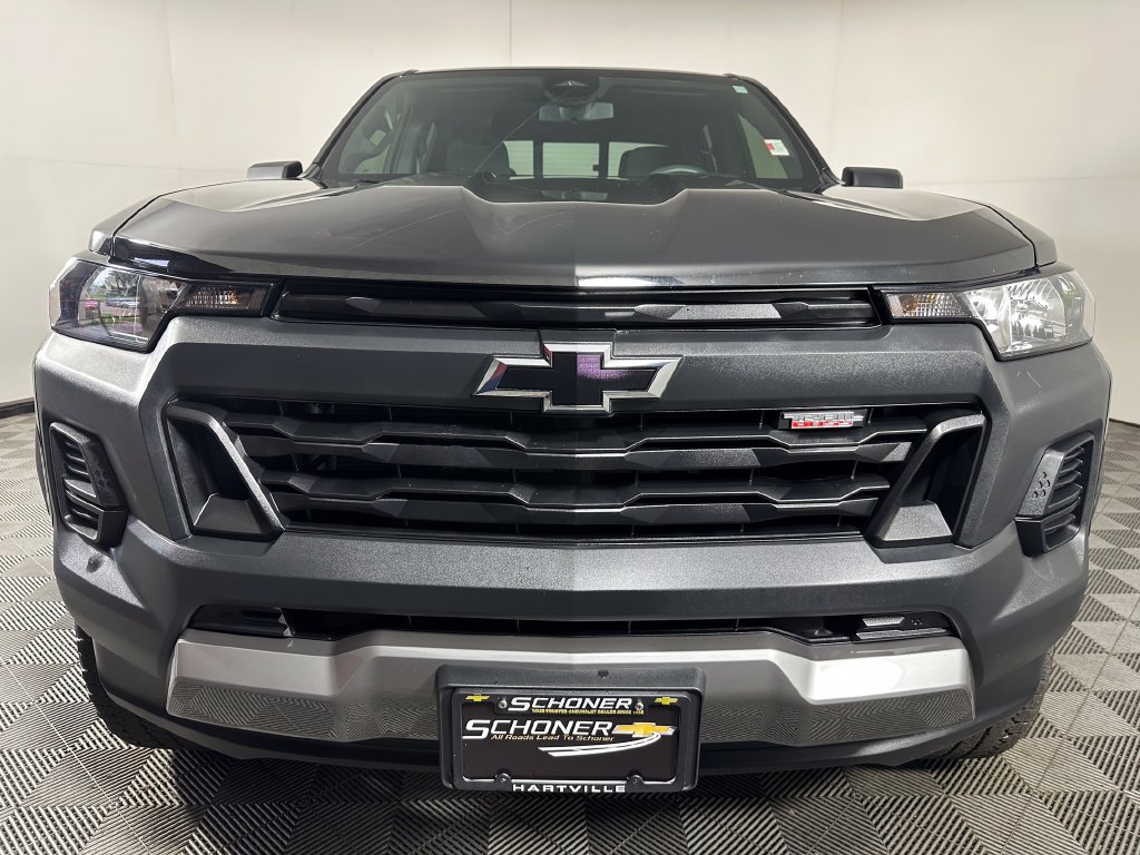Used 2024 Chevrolet Colorado Trail Boss w/ Advanced Trailering Package AWD/4WD image 8